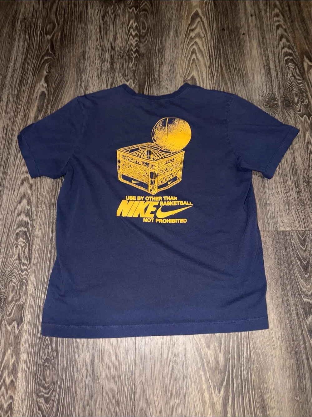 Nike Basketball Crate blue t-shirt size Large